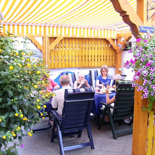 Haus Rasche, 3 Sterne Fewo mitten im Weserbergland an der Weser