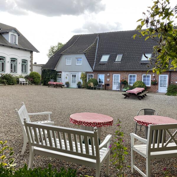 Ferienhof Messer Ostsee Schlei Bauernhof Ponys Wohnungen und Haus 4-8 Personen