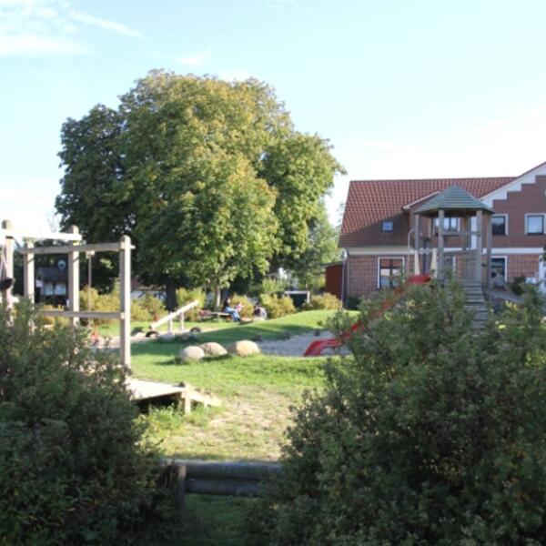 Rohrhus Rügen Urlaub unterm Reetdach