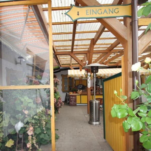 Rohrhus Rügen Urlaub unterm Reetdach