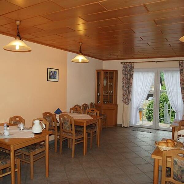 Wein- und Gästehaus Dernst