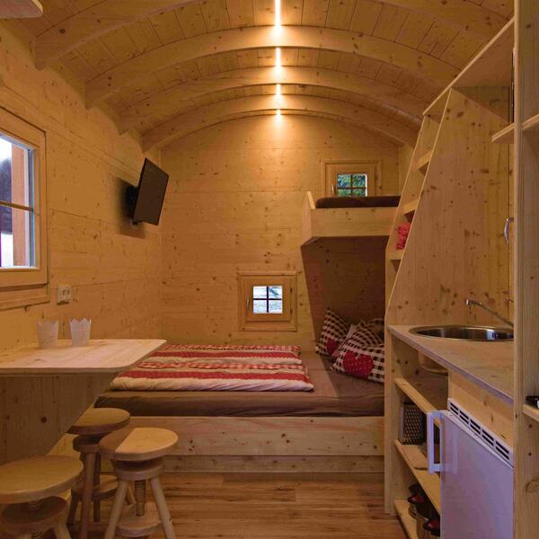 Kempfenhof Blick in den Schäferwagen