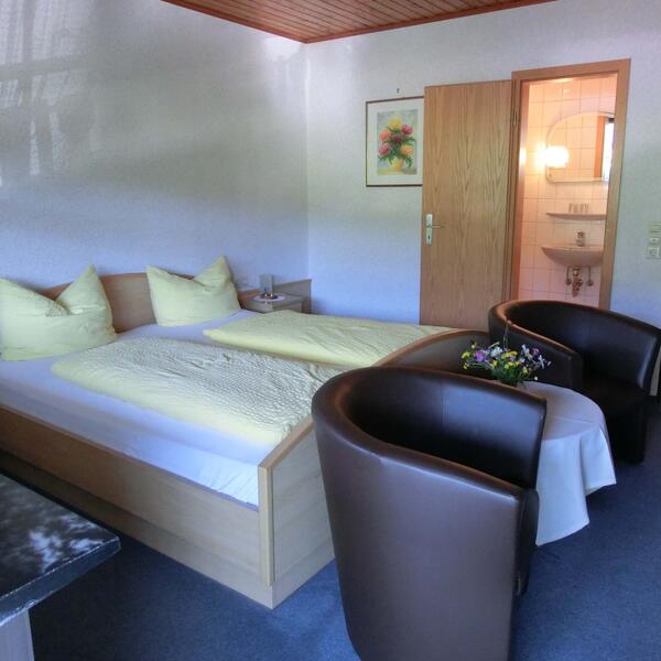 Pension Kempfenhof mit Ferienwohnungen