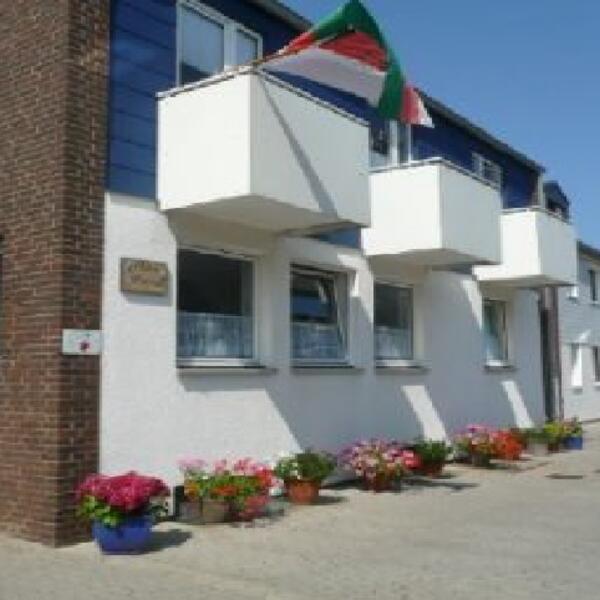 Haus Ahrens DZ Lumme (Balkon mit Meerblick)