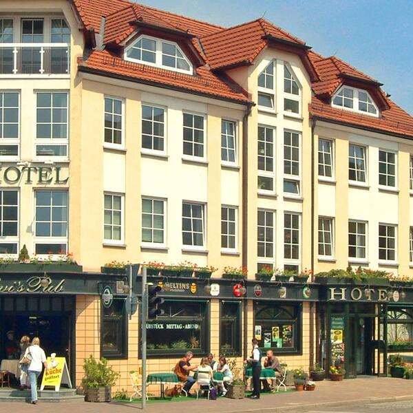 Hotel Overdiek & Ovis Pub