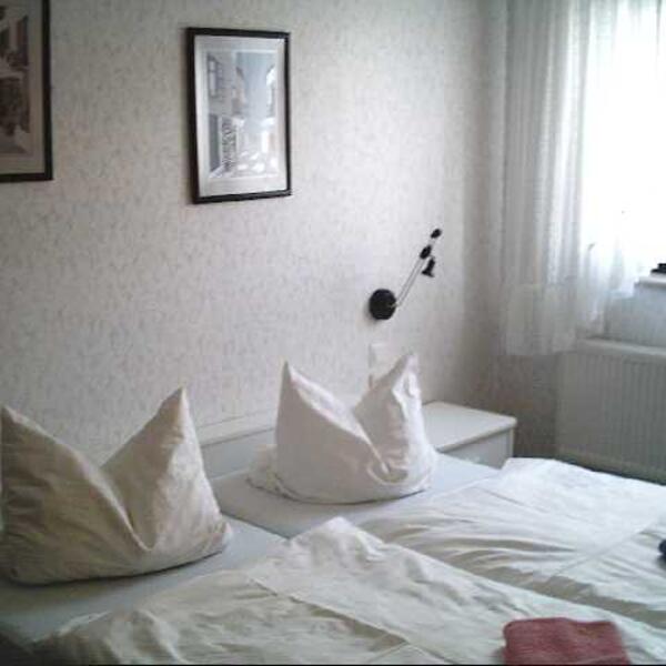 Restaurant & Pension "Zum Storchennest"