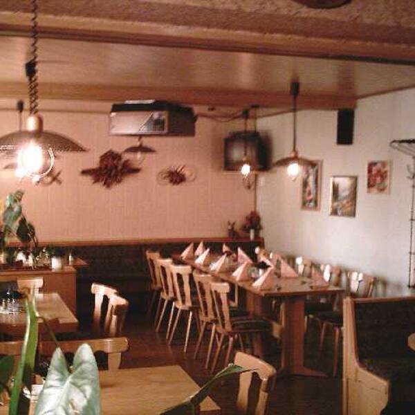 Restaurant & Pension "Zum Storchennest"