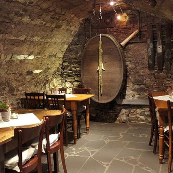 Wein- und Gästehaus M. Bai