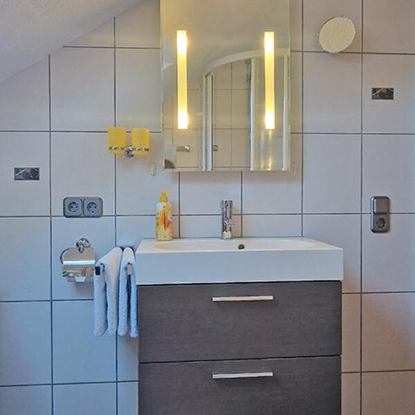 Ferienwohnung Sternentraum - Badezimmer 