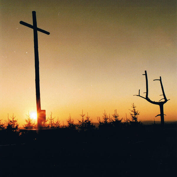 "Brunnhügel" am Abend