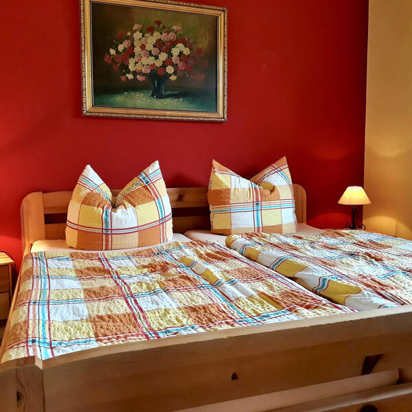 Schlafzimmer Nebenhaus ebenerdig