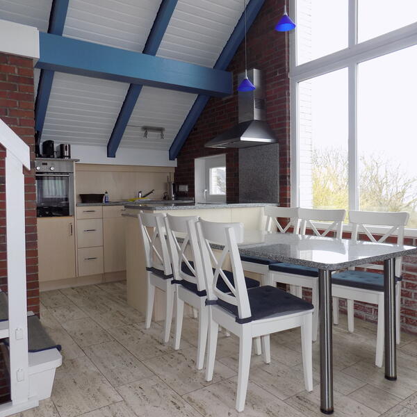 Küche und Esszimmer