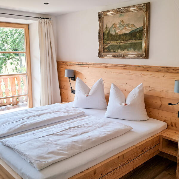 Gästehaus Becher  Ferienwohnung "Servus"