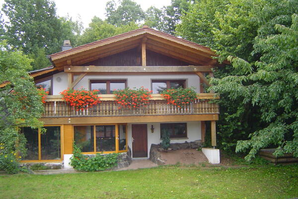 Ferienhaus und Ferienwohnung  Dietharzer Berg