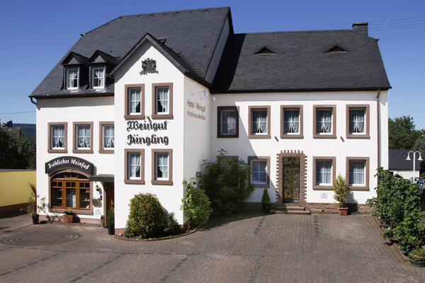 Fröhliches Weinfass