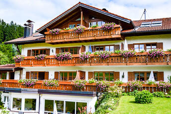 Gästehaus Sonnenberg & Landhaus Alpenflora