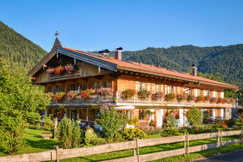 Gästehaus Becher  Ferienwohnung "Servus"